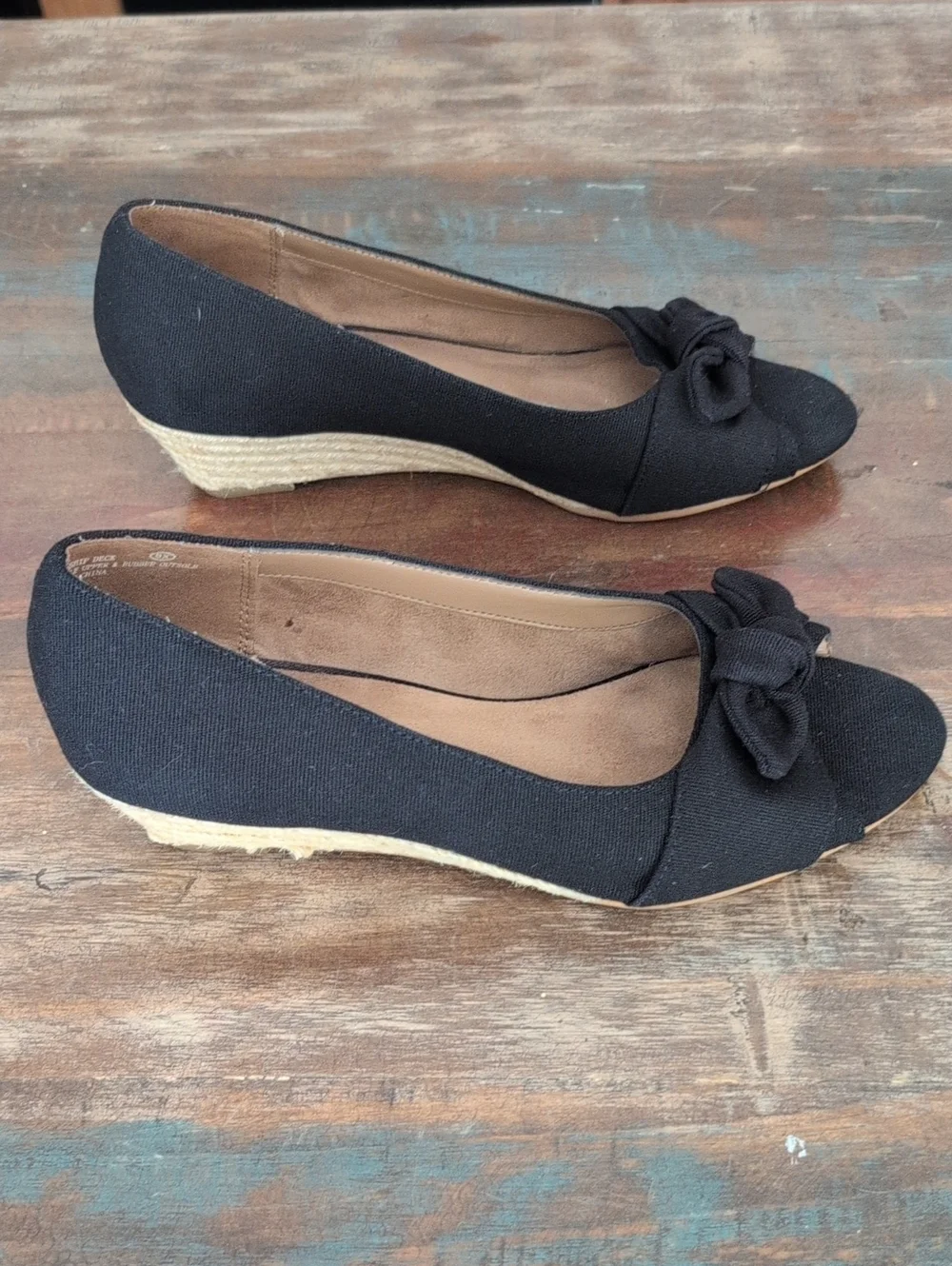 Aerosoles Ship Deck Wedge Bow Peep Toe Pump Black Fabric - Women's 8